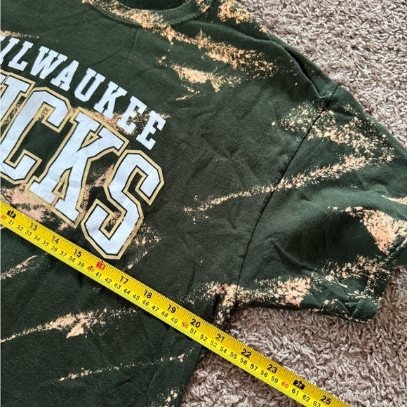 Milwaukee Bucks Short Sleeve T Shirt Fanatics Brand Men Size Large - Picture 3 of 6